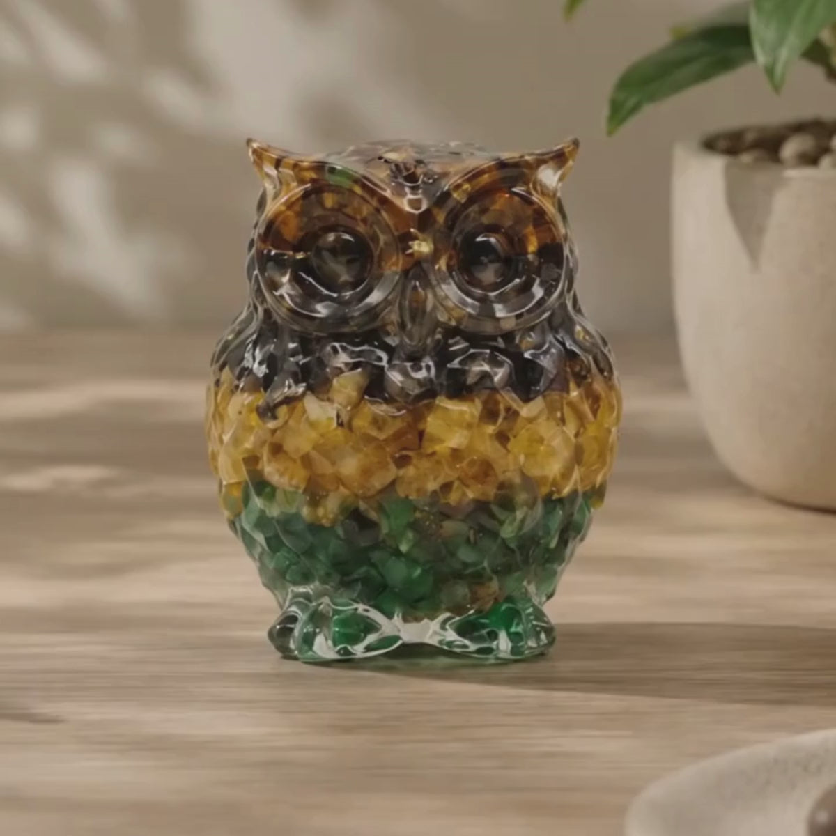 Dhanyog Crystal Owl – Symbol of Wisdom, Prosperity & Positive Energy